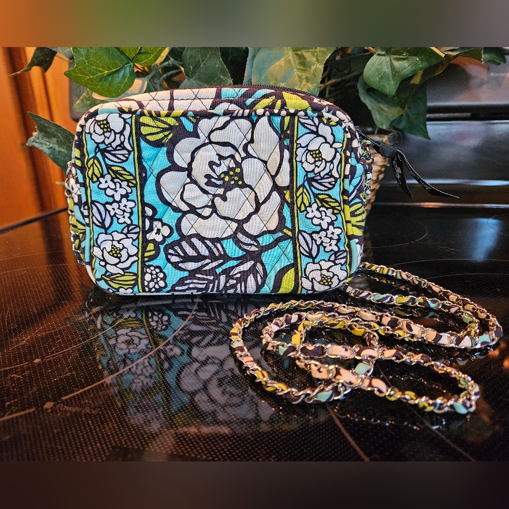 VERA BRADLEY crossbody chain mini handbag